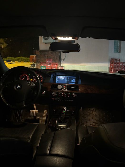 BMW e61 2,5 218 коня