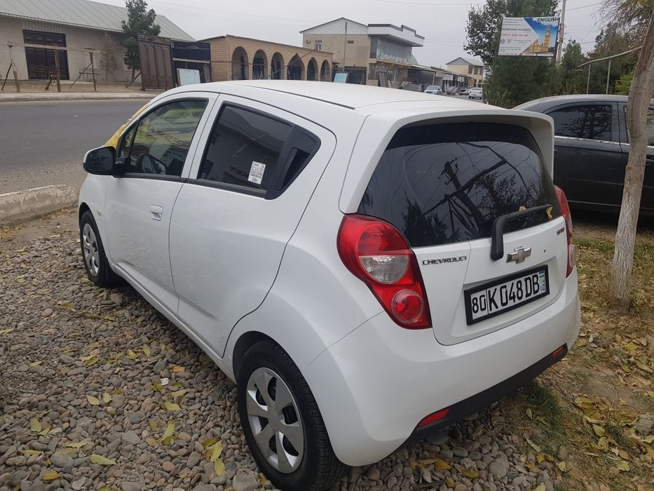 Spark vikupga beriladi