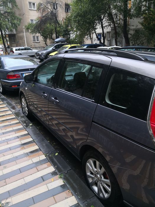 Vând Mazda 5.  Proprietar.