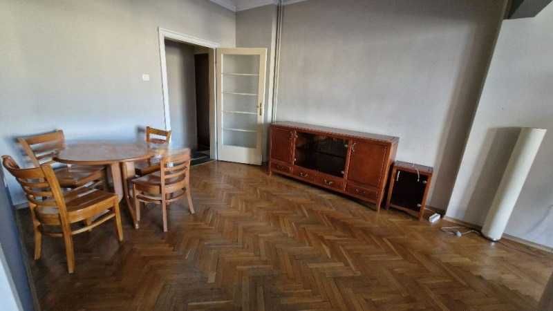 Дава се под наем Тристаен апартамент в София, Център - 81 кв.м за 749.7 € - Снимка #3