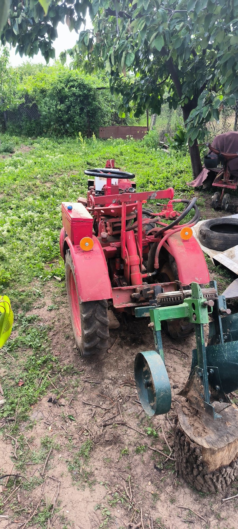 Tractoras Landini 18cp