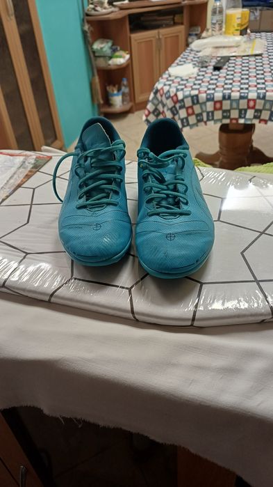 Футболни обувки nike р-р 37,5