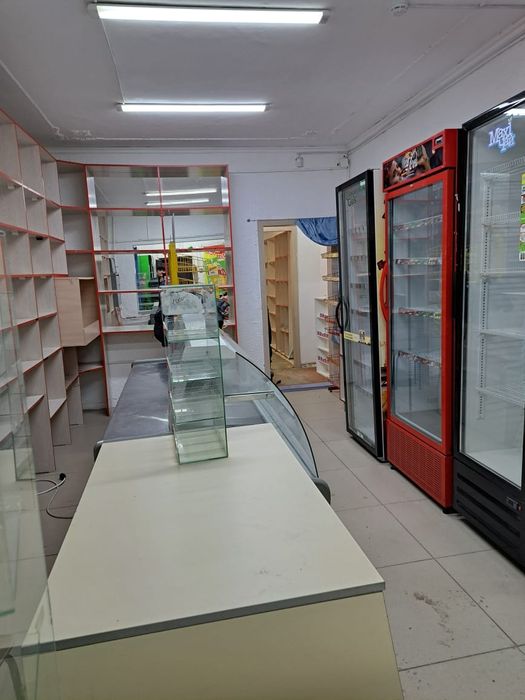 Продаётся или меняется с доплатой магазин  на мкр Шашубая 23