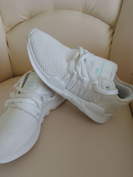 Adidași Nr 38 stare impecabila