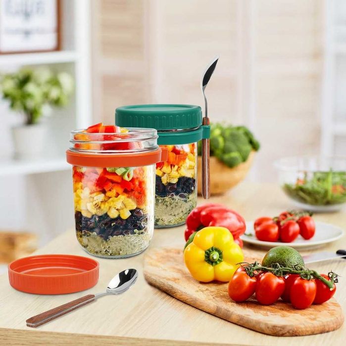 Borcane cu lingurițe pentru ovăz ,lapte ,cereale etc