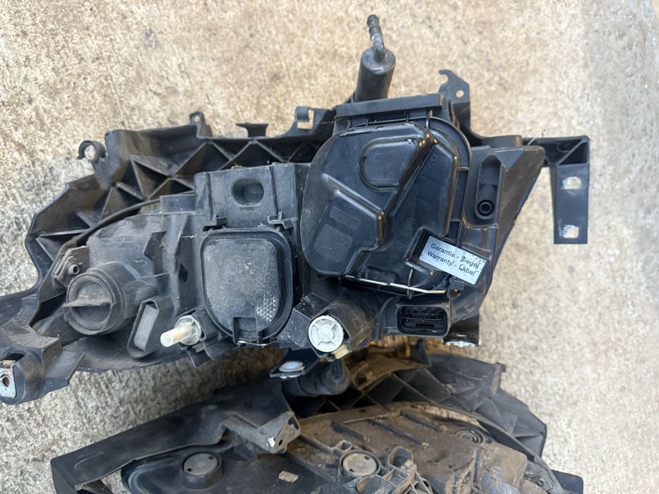 Фарове от бмв фейс е91/е90 ЗА ЧАСТИ!