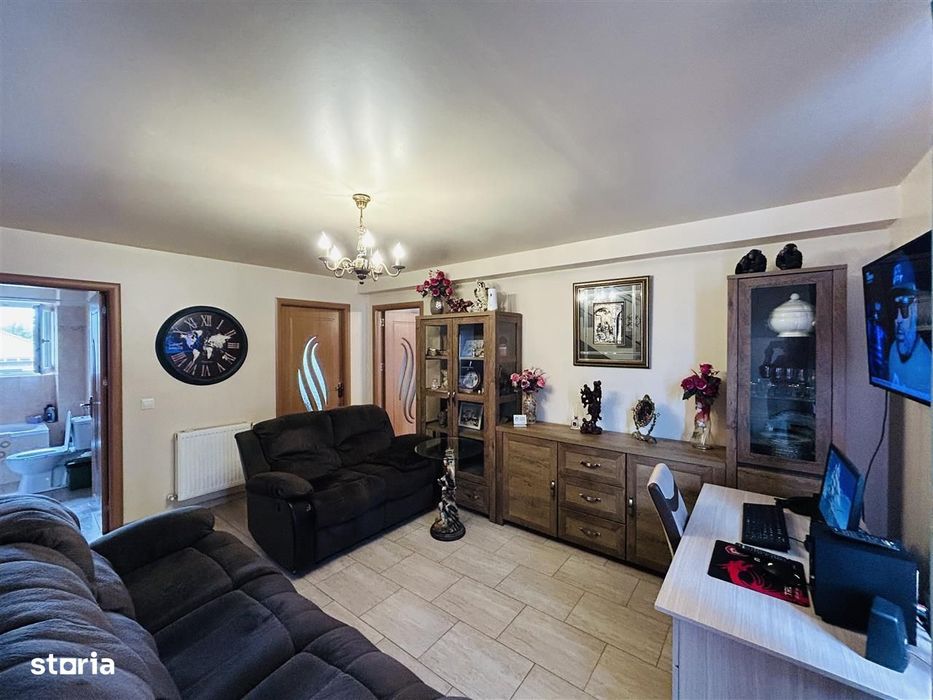 Casa cu 4 camere, 119 mp utili, zona linistita -Cartierul Arhitectilor