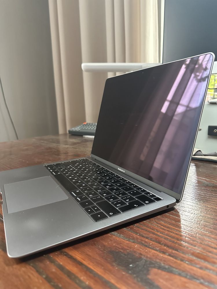 MacBook Air 2019 retina