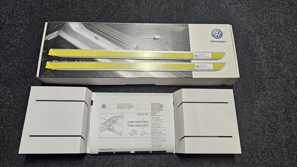 Ornamente prag aluminiu Volkswagen T-Roc 2017-> noi originale 

Cod