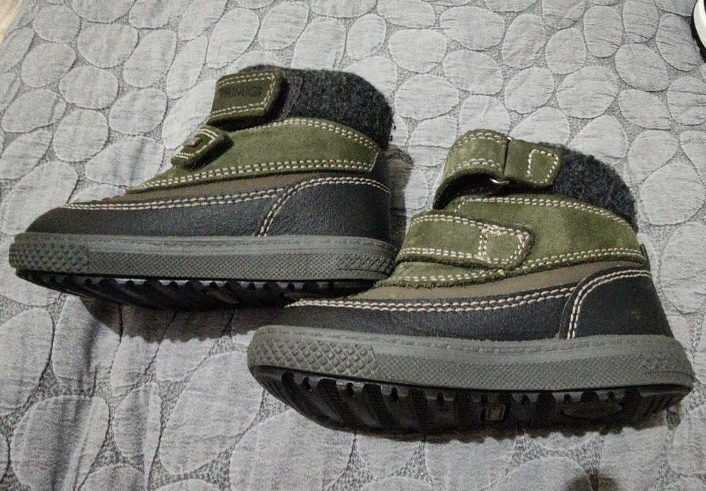 Ботуши 22, 23 и яке за момче 86