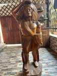 Vând Statueta din lemn Masiv foarte veche!