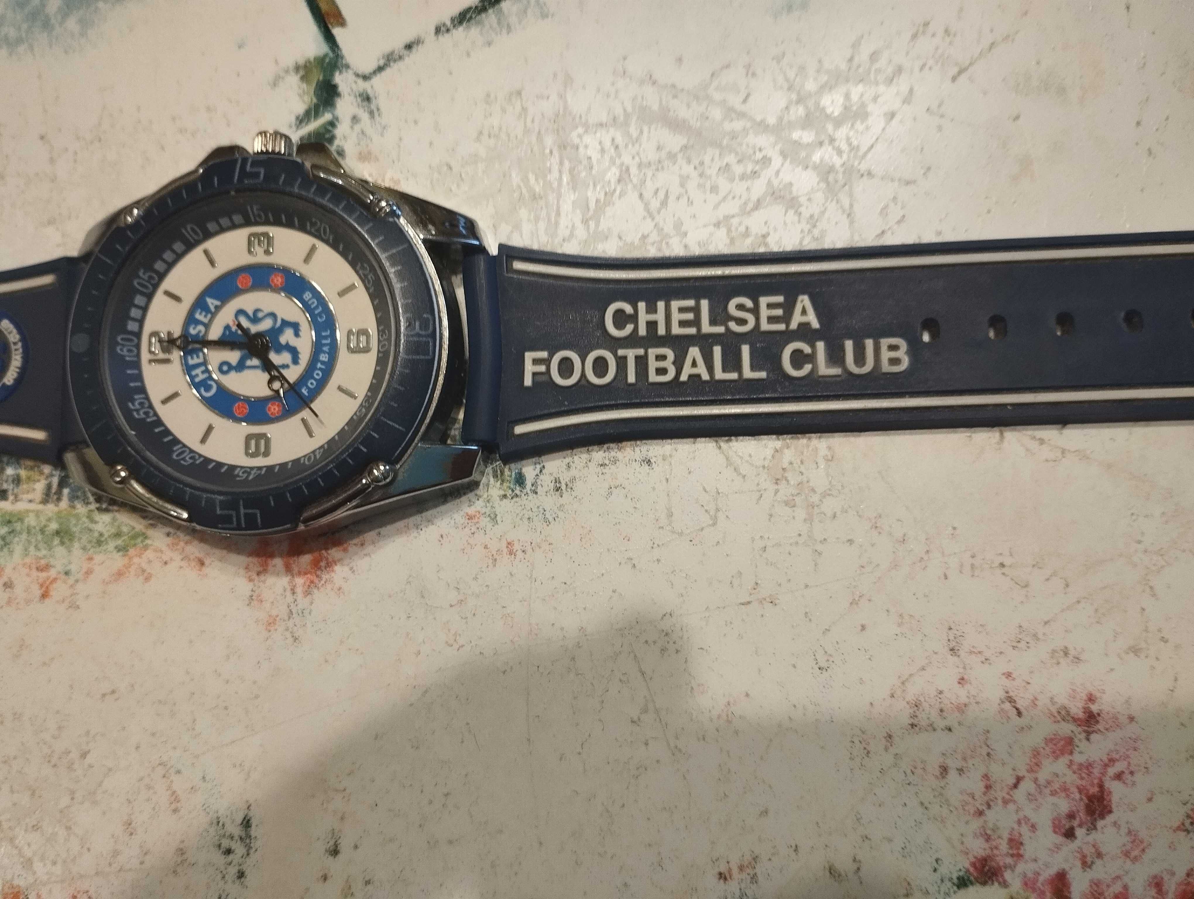 Оригинален фенски часовник на FC Chelsea, работещ, с включена батерия
