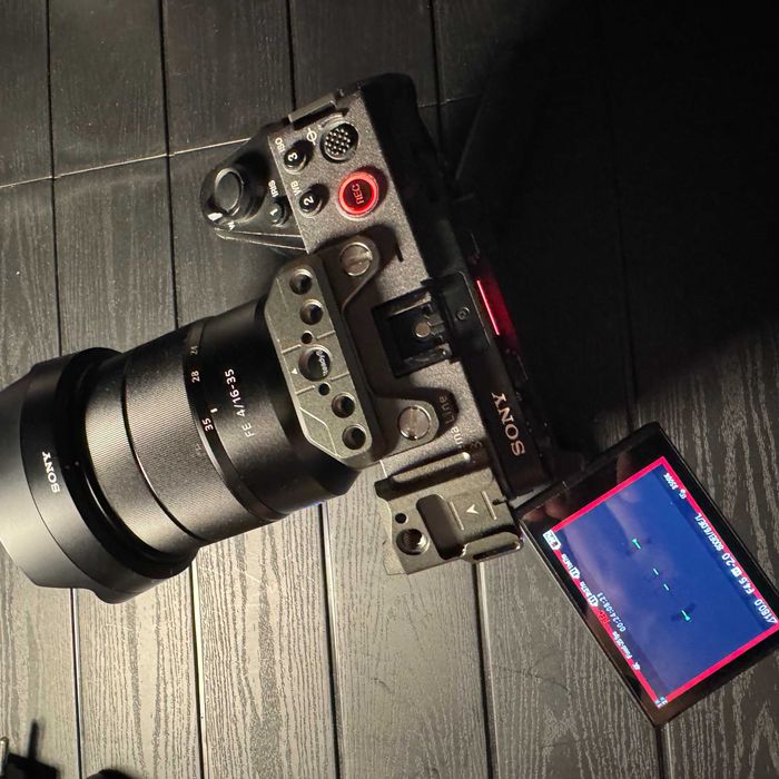 Sony FX3 + Zeiss 16-35mm F4 | Accesorii | Preț negociabil