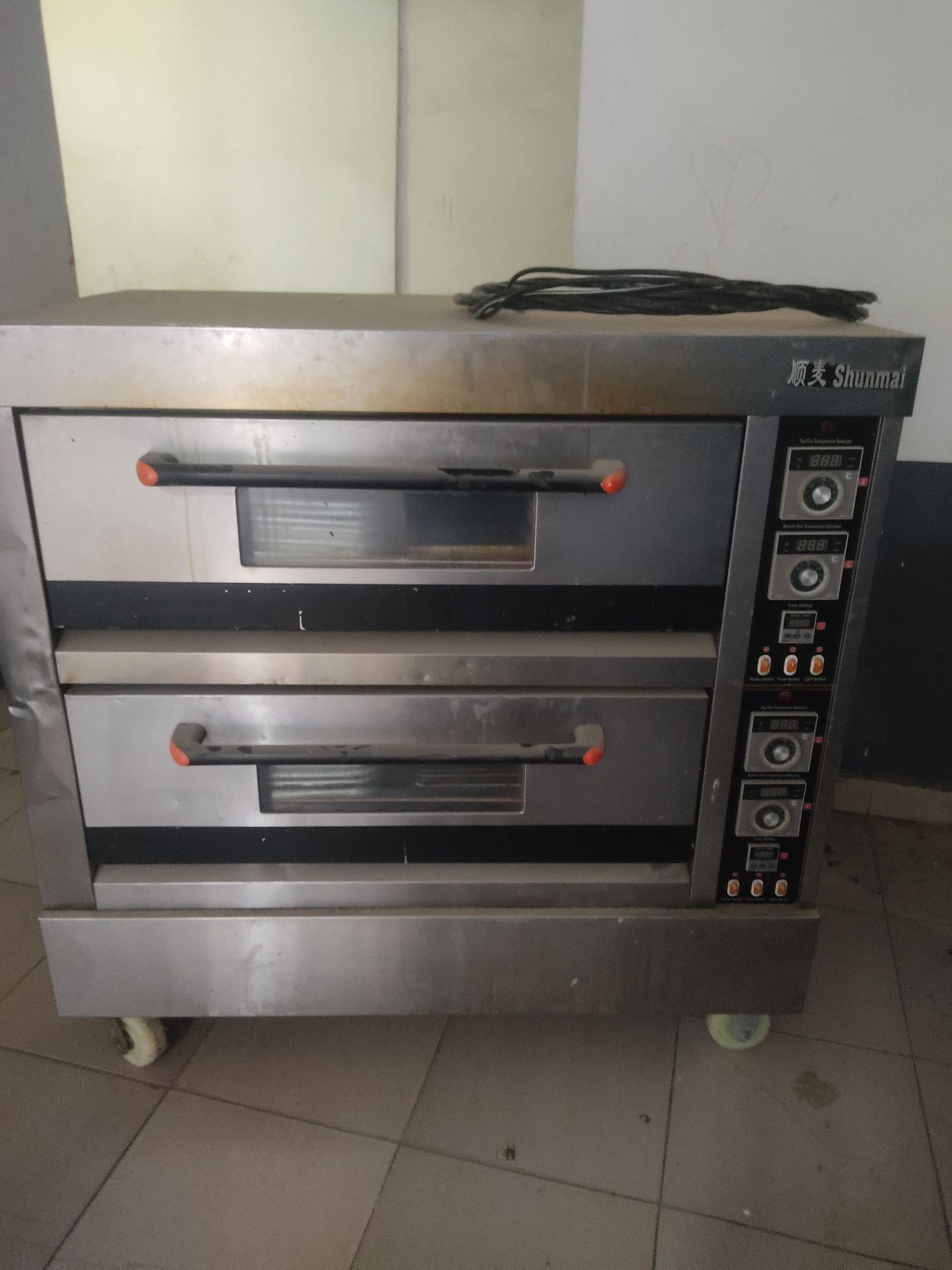 Elektrichiski pechka b/u 400$