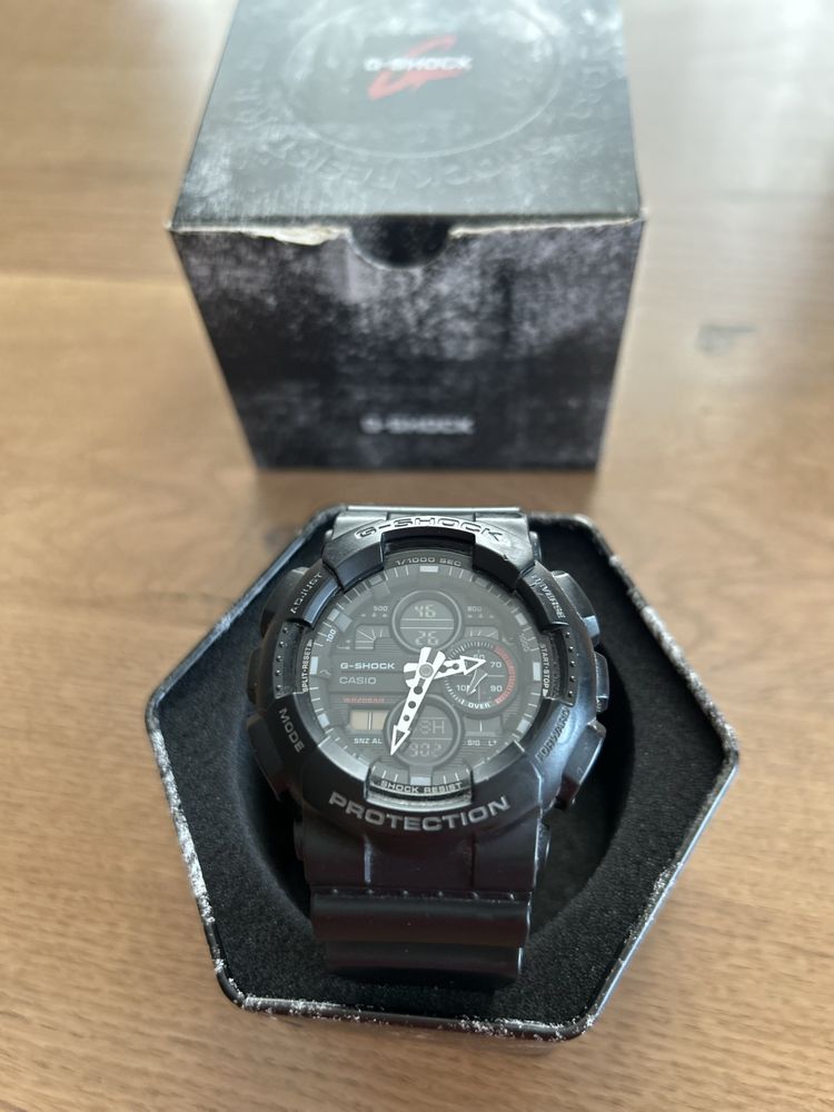 Часовник G-shock
