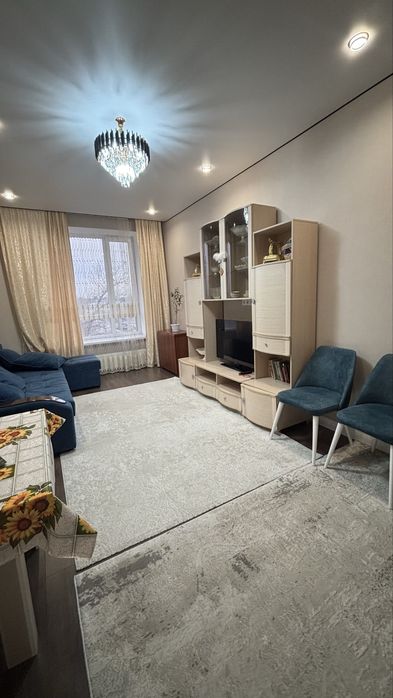 Подселение только девушка