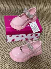 Pantofi de lac pentru fetițe
