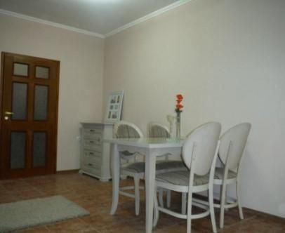 Дава се под наем Двустаен апартамент в София, Център - 57 кв.м за 700 € - Снимка #1