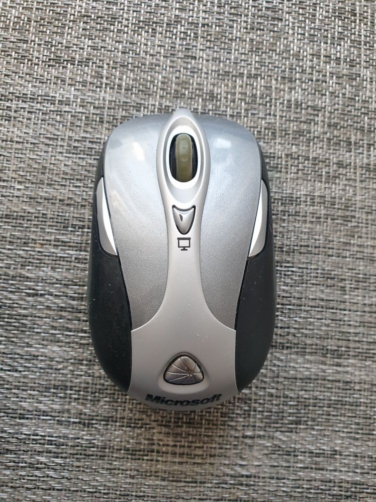 Mouse Microsoft Wireless Notebook Presenter Mouse 8000 Metallic Grey