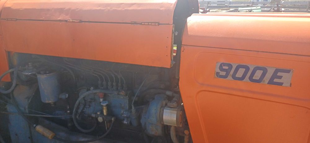 tractor fiat 900