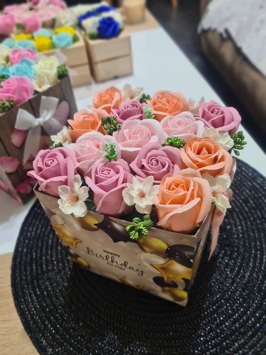 Ароматни кутии с неувяхващи рози