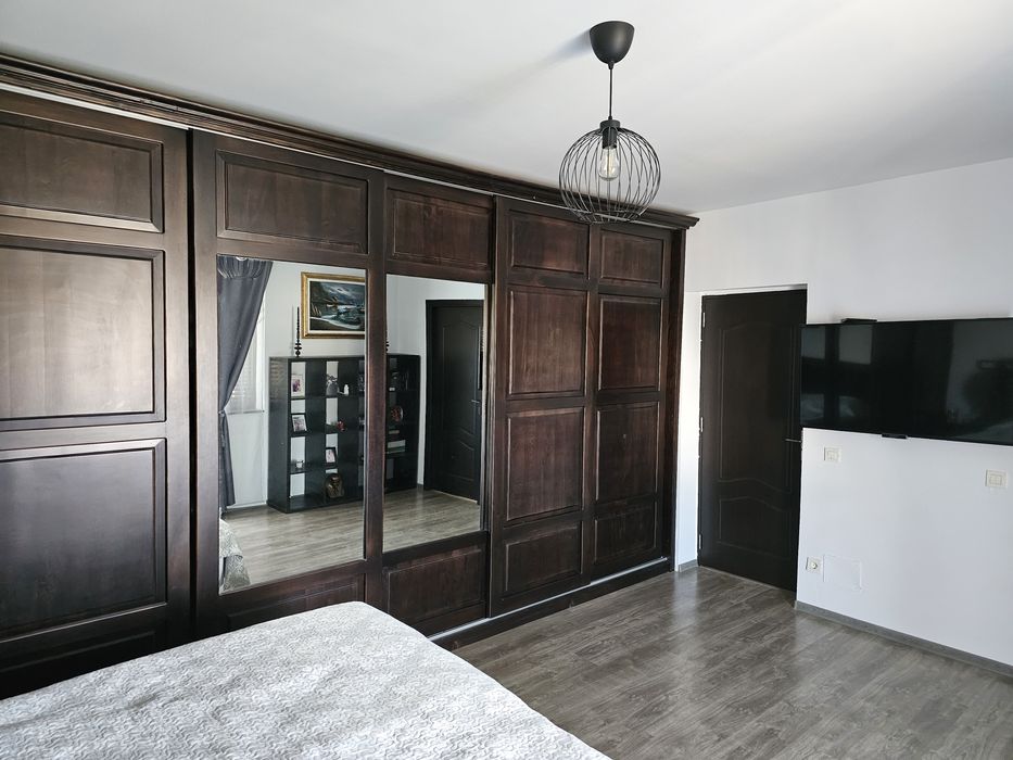 Direct Proprietar ,Vlila 2015,5 camere,teren 425mp,toate utilitatile