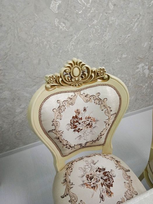 Stòl Stul 10 ta sotiladi