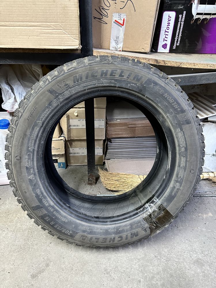 Michelin X-ice North 4 205/55r16