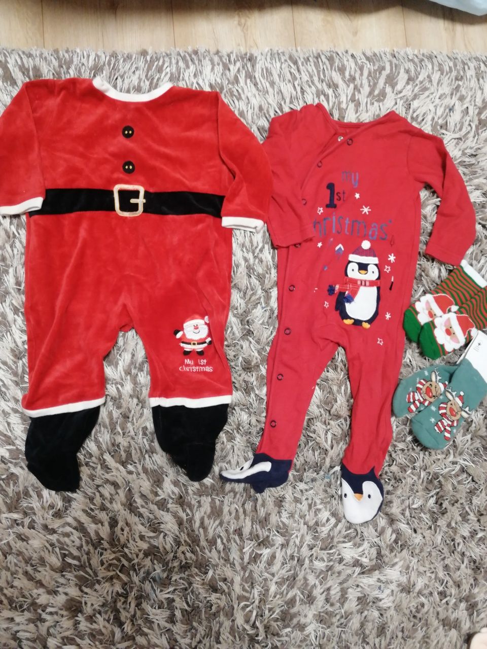 Коледни и Новогодишни костюмчета за бебчета до 18 месеца+ПОДАРЪКчорапк