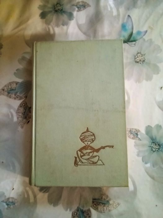 Продаются книги художественная литература и искусство