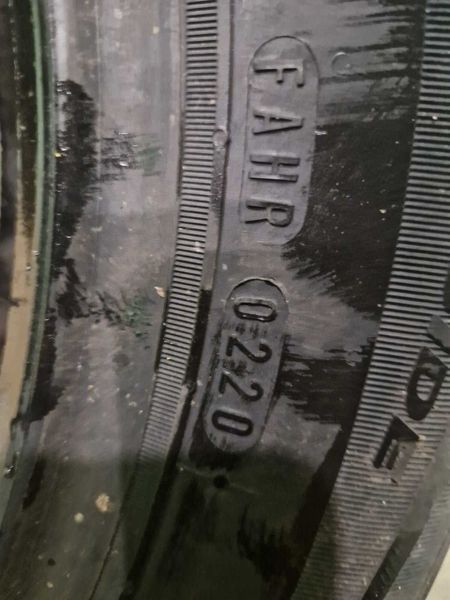 2 Nexen 15 185/60/ 
нови летни гуми 
DOT0220