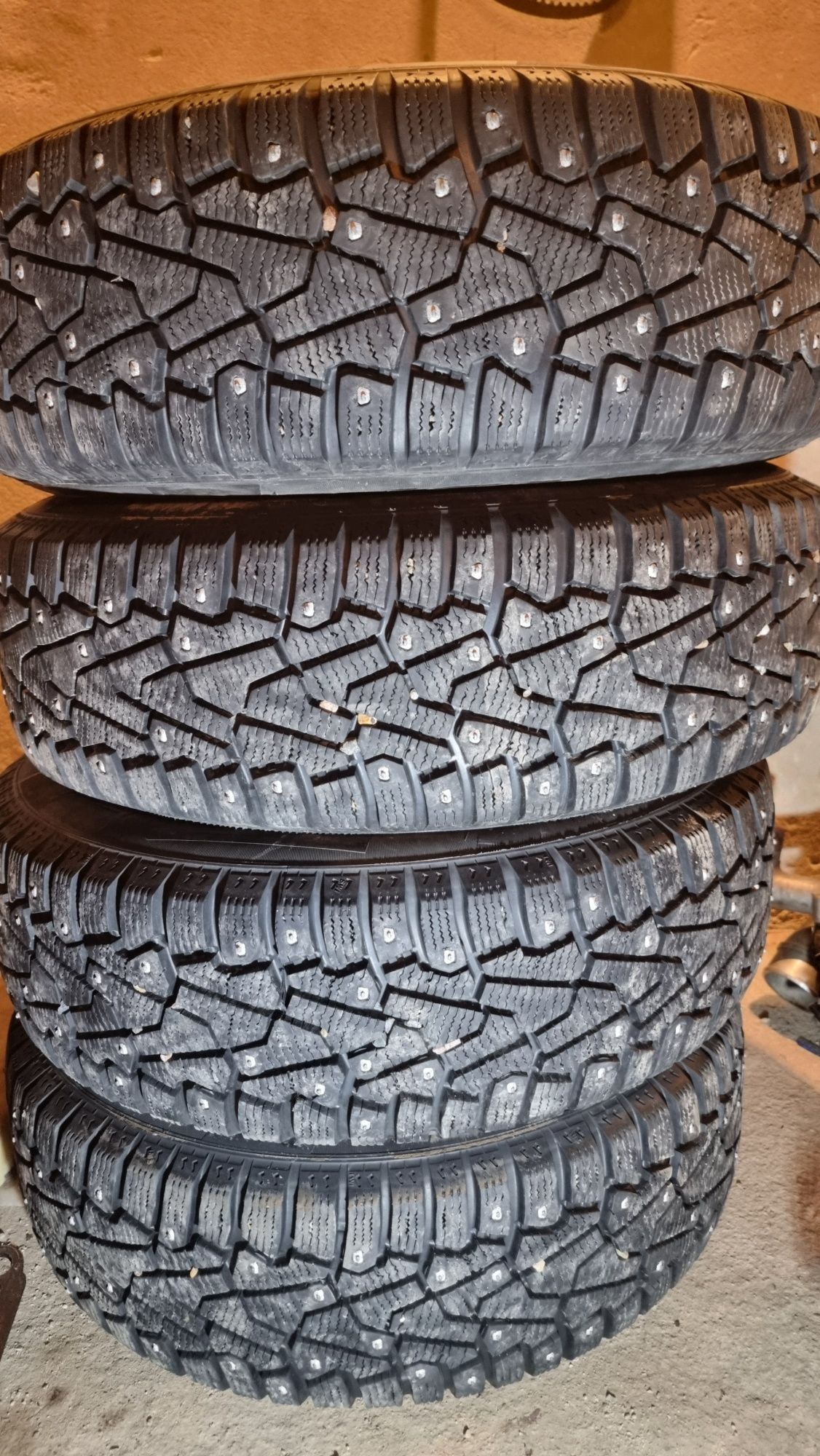 Продам шины с дисками Pirelli Ace Zero