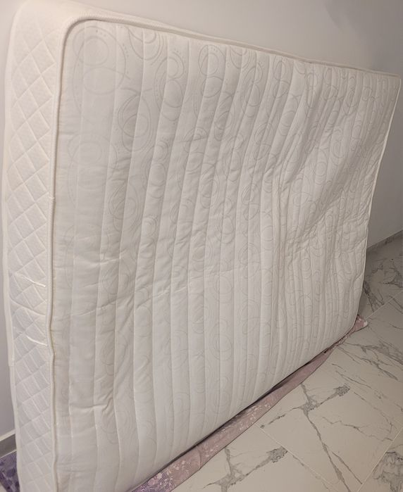 Vand saltea 160/200 cm si saltea 140/200 cm saltele stare foarte buna
