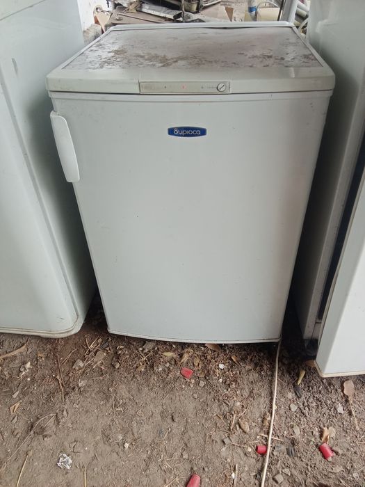 Морозильник стеклянный для магазина кафе и ресторанов в Алматы