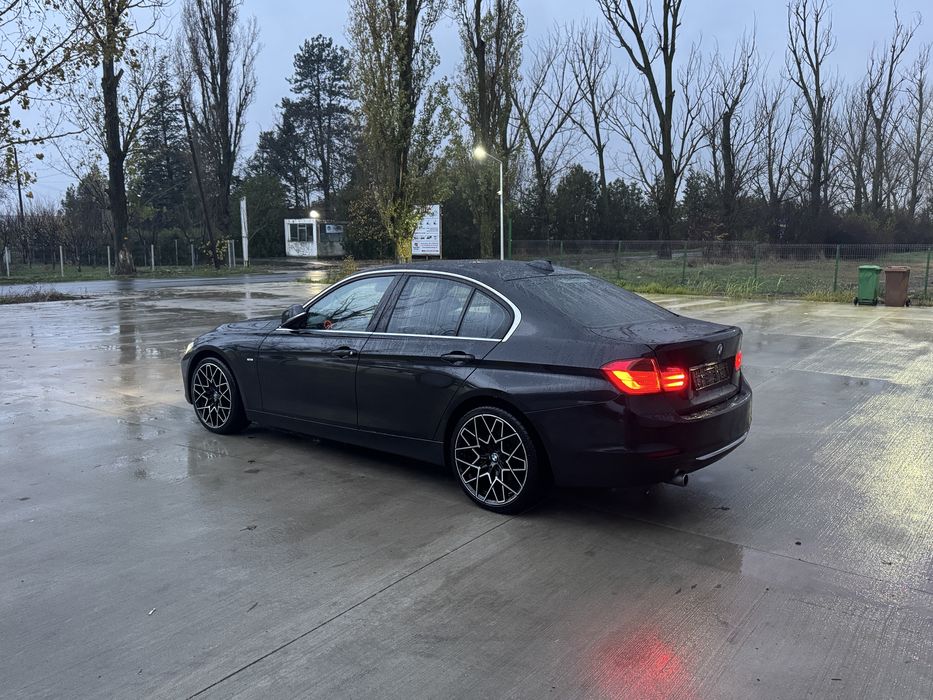 Bmw Automat/bi xenon/piele/navi mare/camera/Luxury line/rate