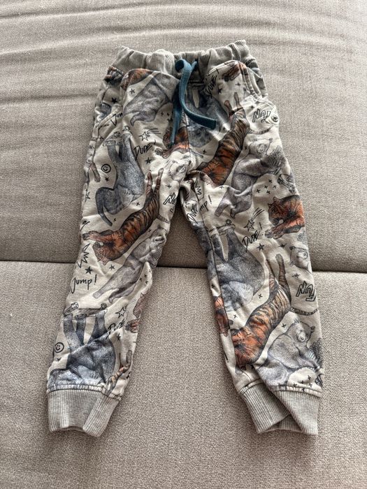 Детски дрехи размер 92 см.