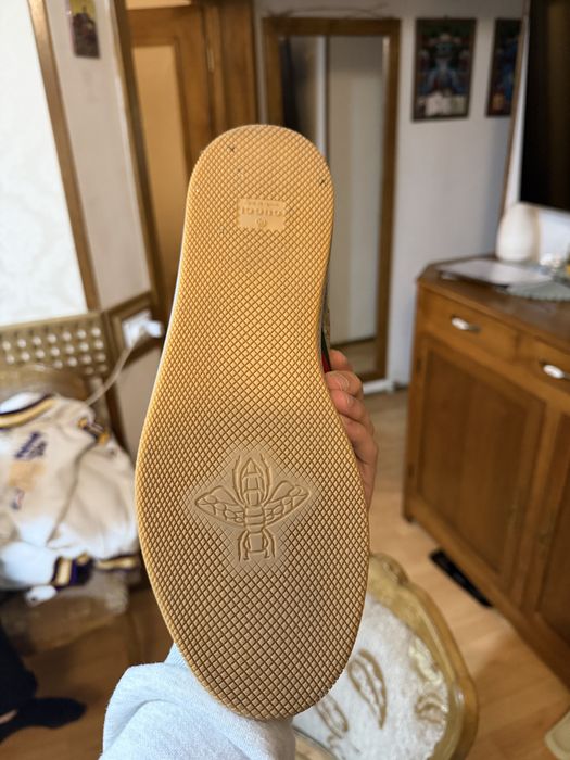 Vand perechie de gucci
