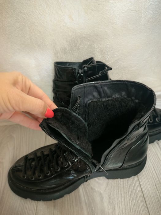 Ghete dama imblanite, nr 38 din piele.
