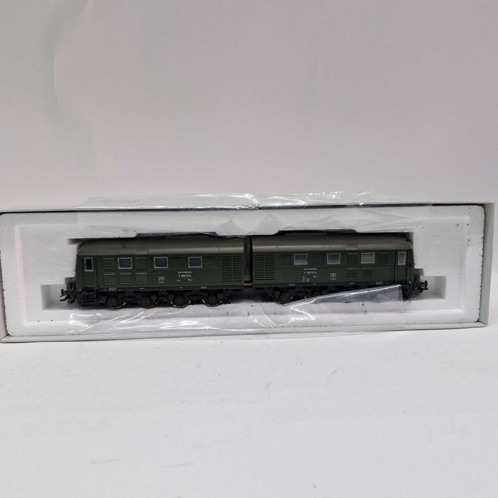 Liquid Money vinde - Macheta Locomotiva diesel Marklin H0 37283 NOU