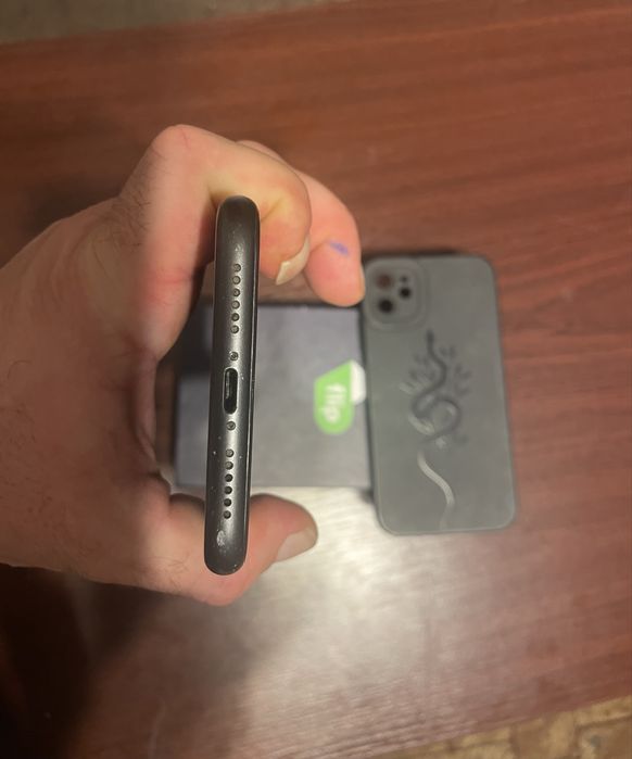 Iphone 11 128gb black черен