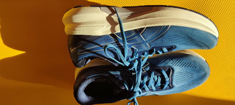 Asics running produs nou