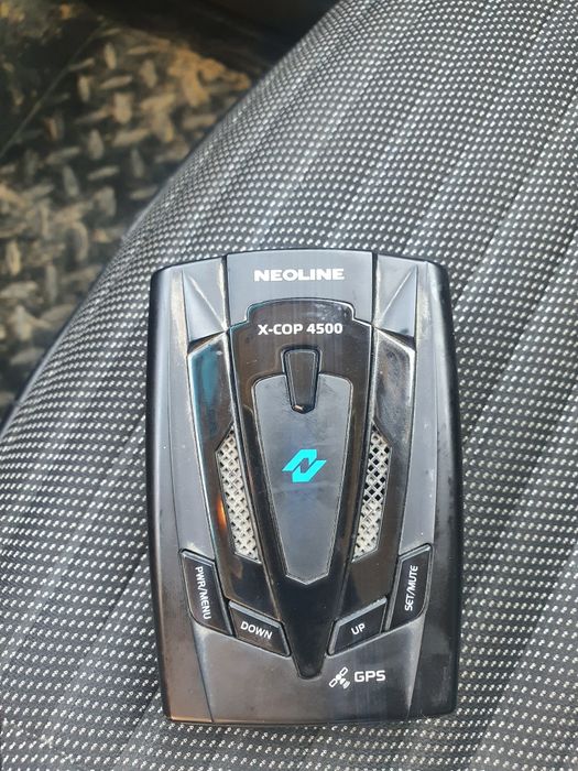 Neoline X-COP 4500

Радар-детектор

2

Модуль GPS

DC 11-26日

NEOLINE