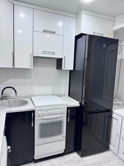 Сдам квартиру 2комнатную район магазина Весна