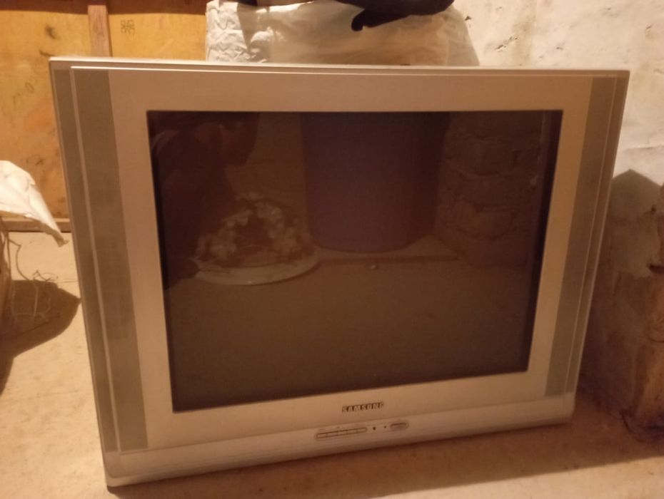 Продам Самсунг телевизор