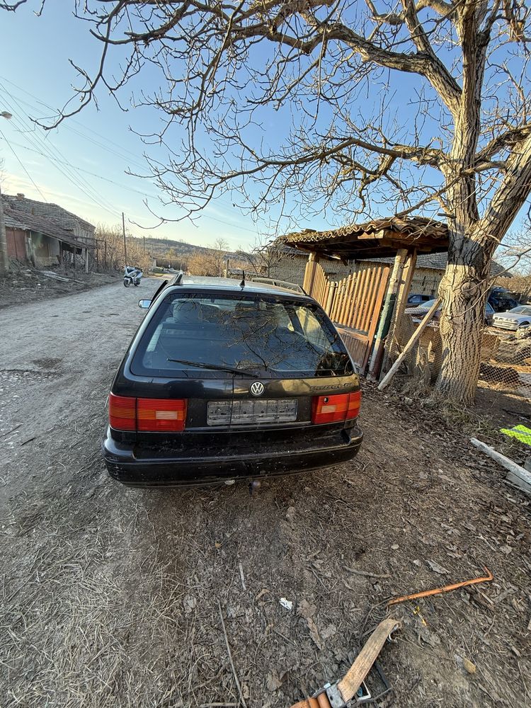 VW passat b4 1.8i САМО НА ЧАСТИ
