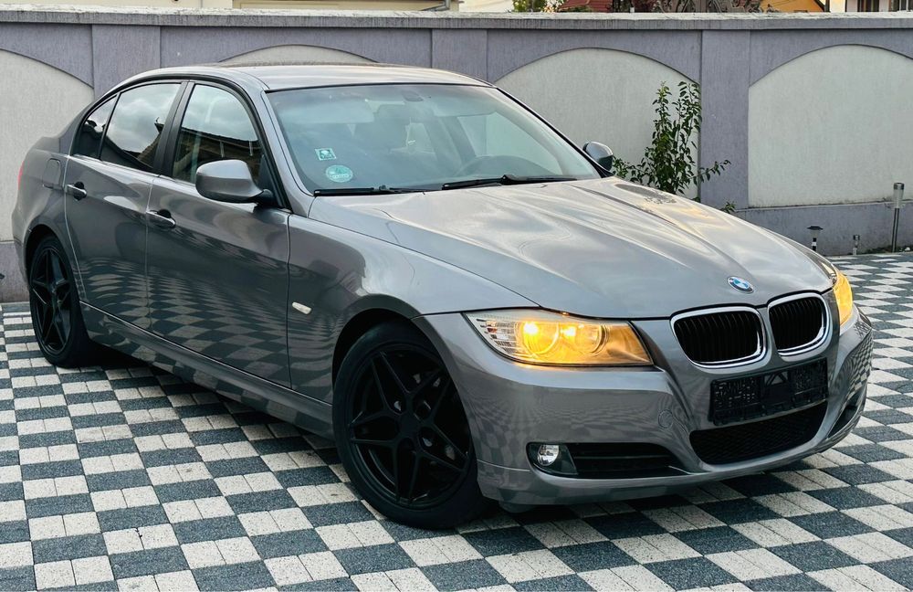 BMW  E90 320 i 2010 E5