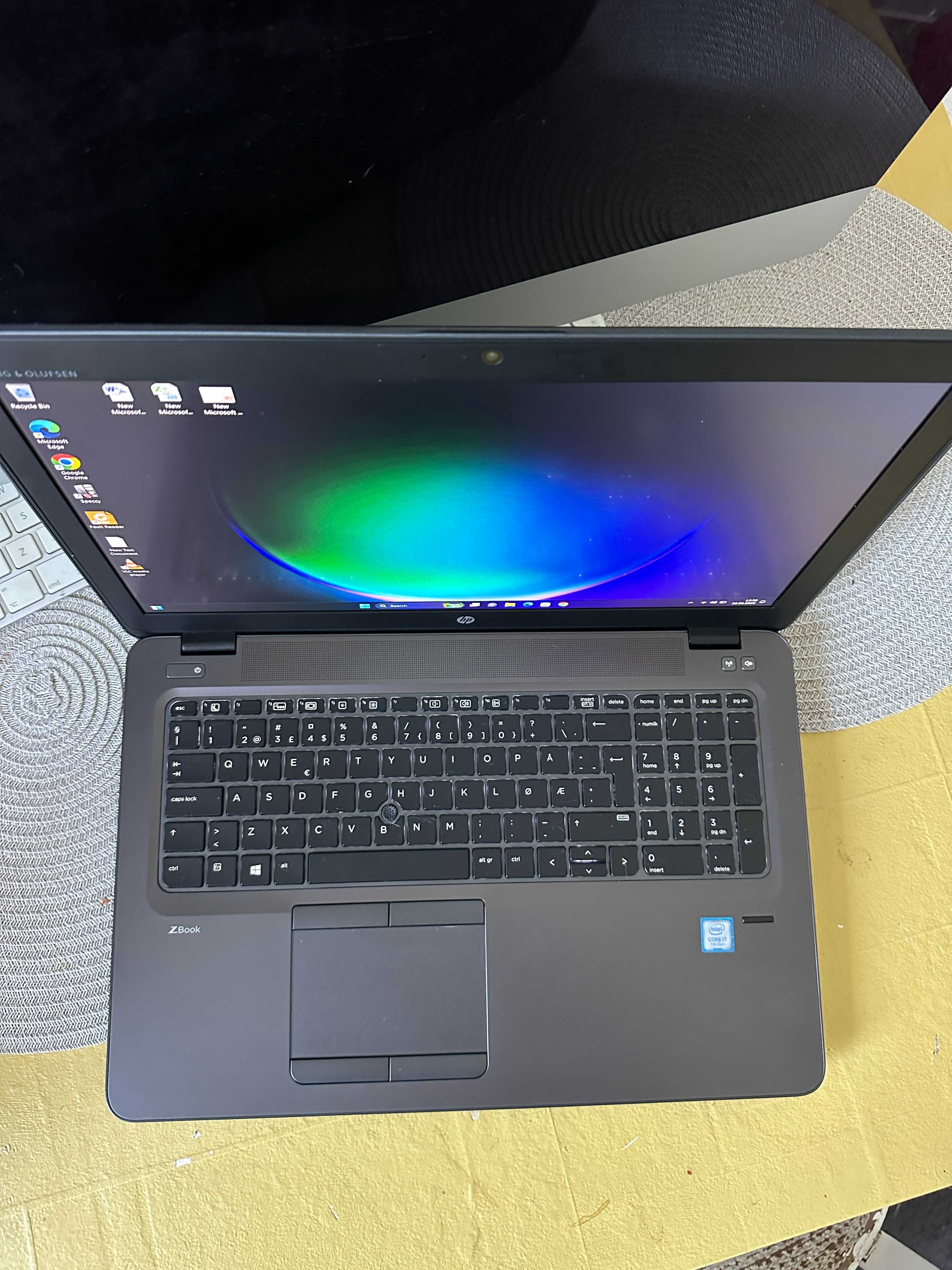 Laptop HP Zbook 15u -G4, i7 gen7, 16 gb, ssd 240gb, video 2 gb
