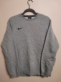 Nike Team Club 19 Crew Fleece Sweatshirt.