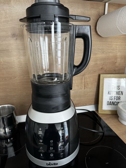Blender cu preparare termica / incalzire Biovita