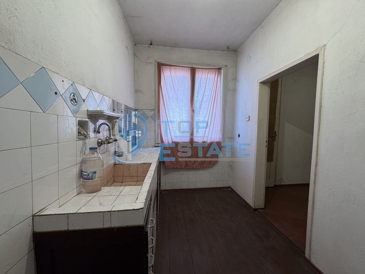 Продава се Многостаен апартамент в Горна Оряховица - 108 кв.м за 945 €/кв.м - Снимка #3